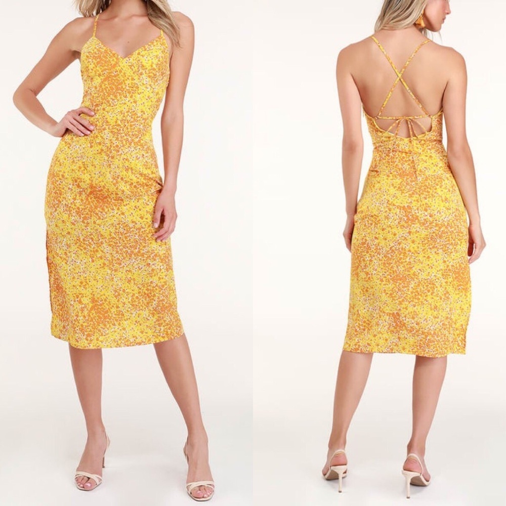 BRAND NEW LULU’S FLORAL PRINT LACE-UP MIDI DRESS